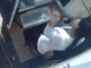 Rijpe bdsm filmpje hard geneukt zwarte man komt klaar in mond en facial